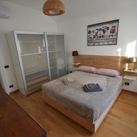 Casa Nel Borgo Vicinissima Al Centro Di Torino Apartment Bagian luar foto