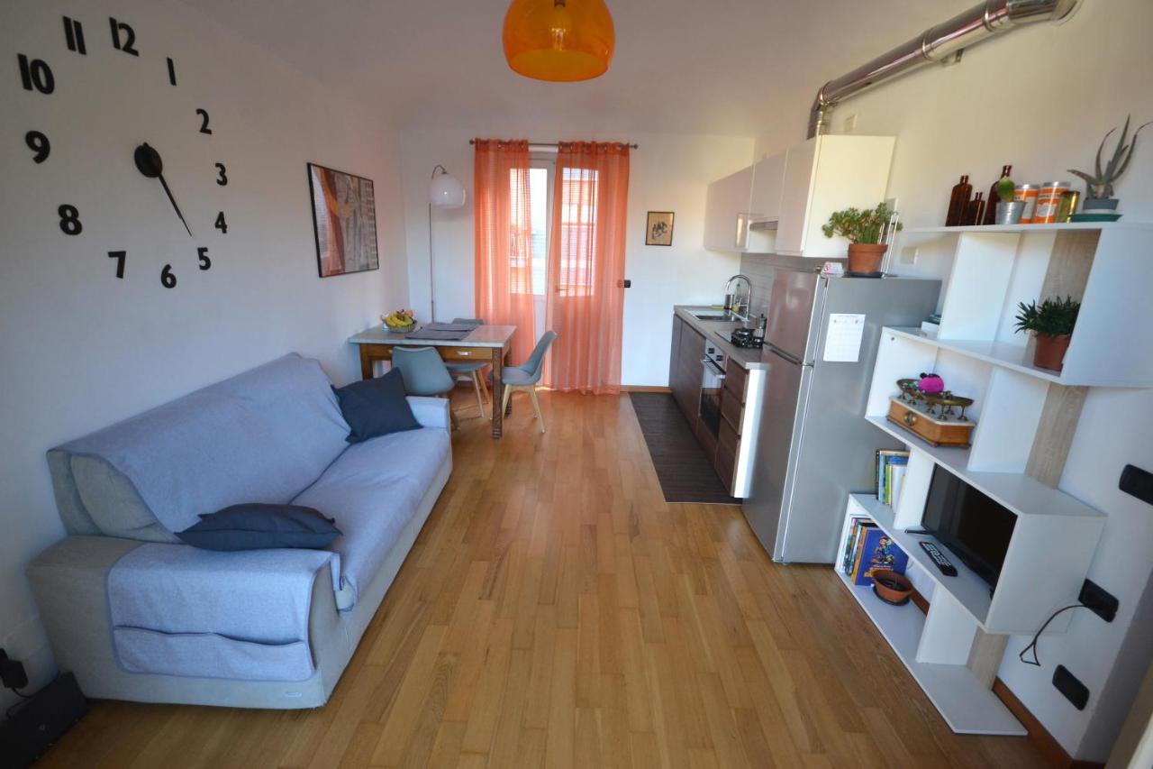 Casa Nel Borgo Vicinissima Al Centro Di Torino Apartment Bagian luar foto