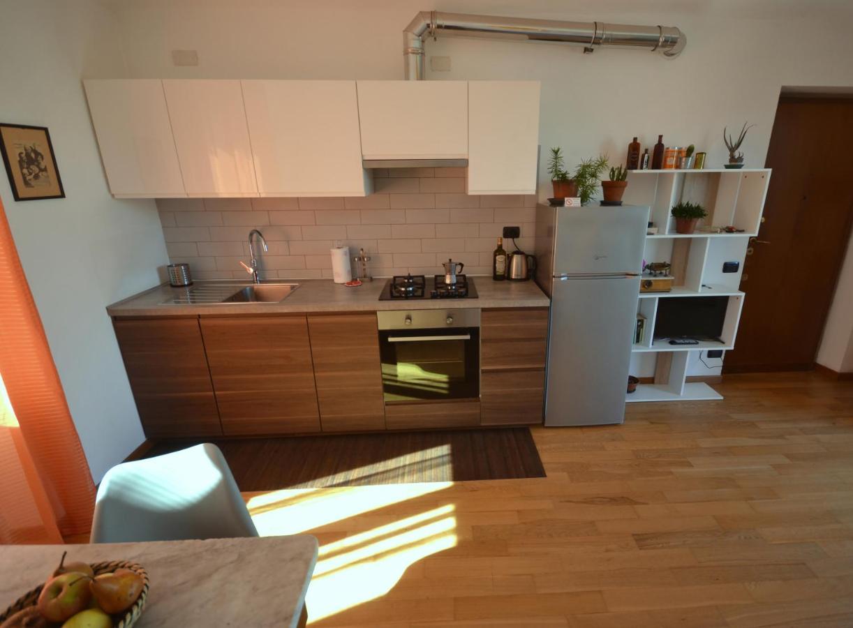 Casa Nel Borgo Vicinissima Al Centro Di Torino Apartment Bagian luar foto