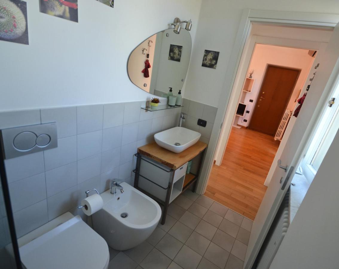 Casa Nel Borgo Vicinissima Al Centro Di Torino Apartment Bagian luar foto