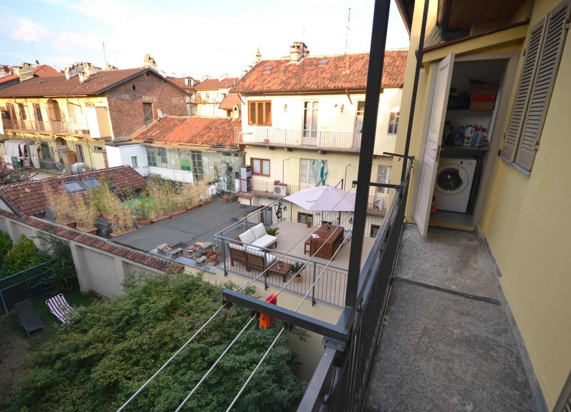 Casa Nel Borgo Vicinissima Al Centro Di Torino Apartment Bagian luar foto